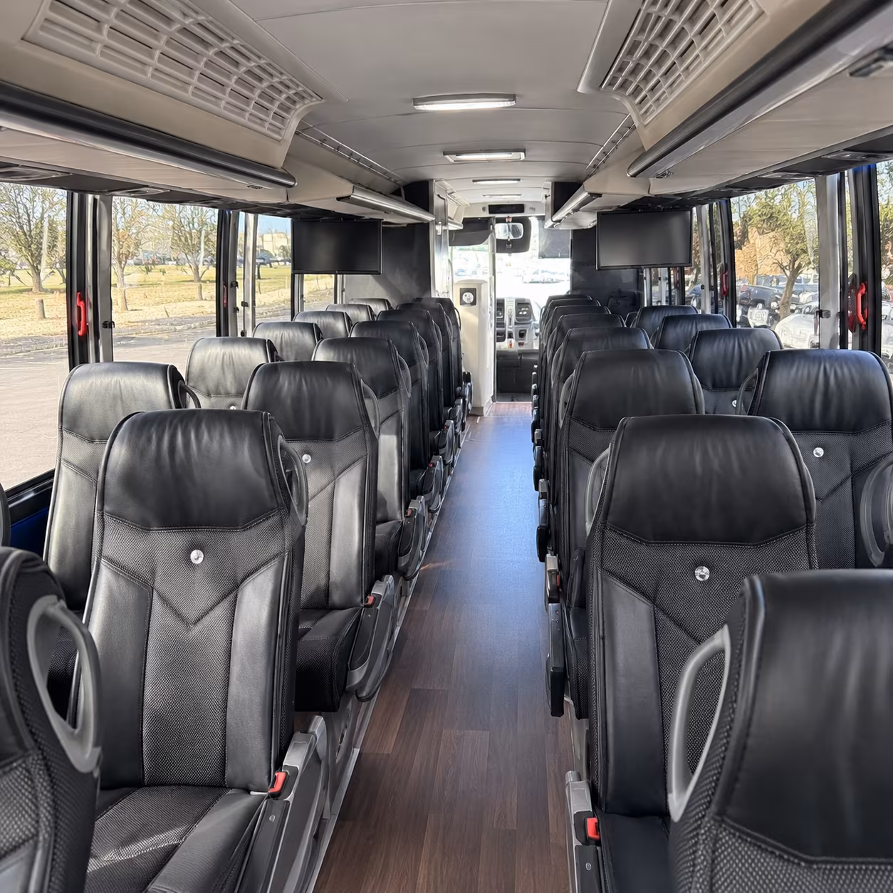 charter buses from memphis international airport for out of town wedding guests