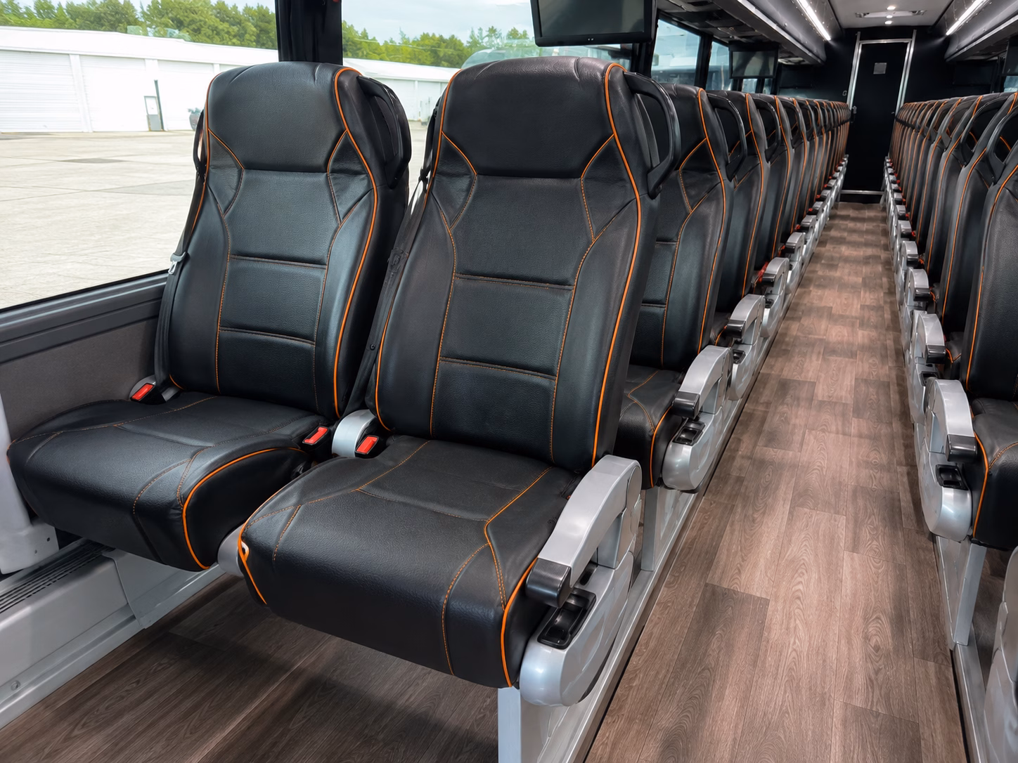 how the distance and duration of your trip affect charter bus rates in jonesboro
