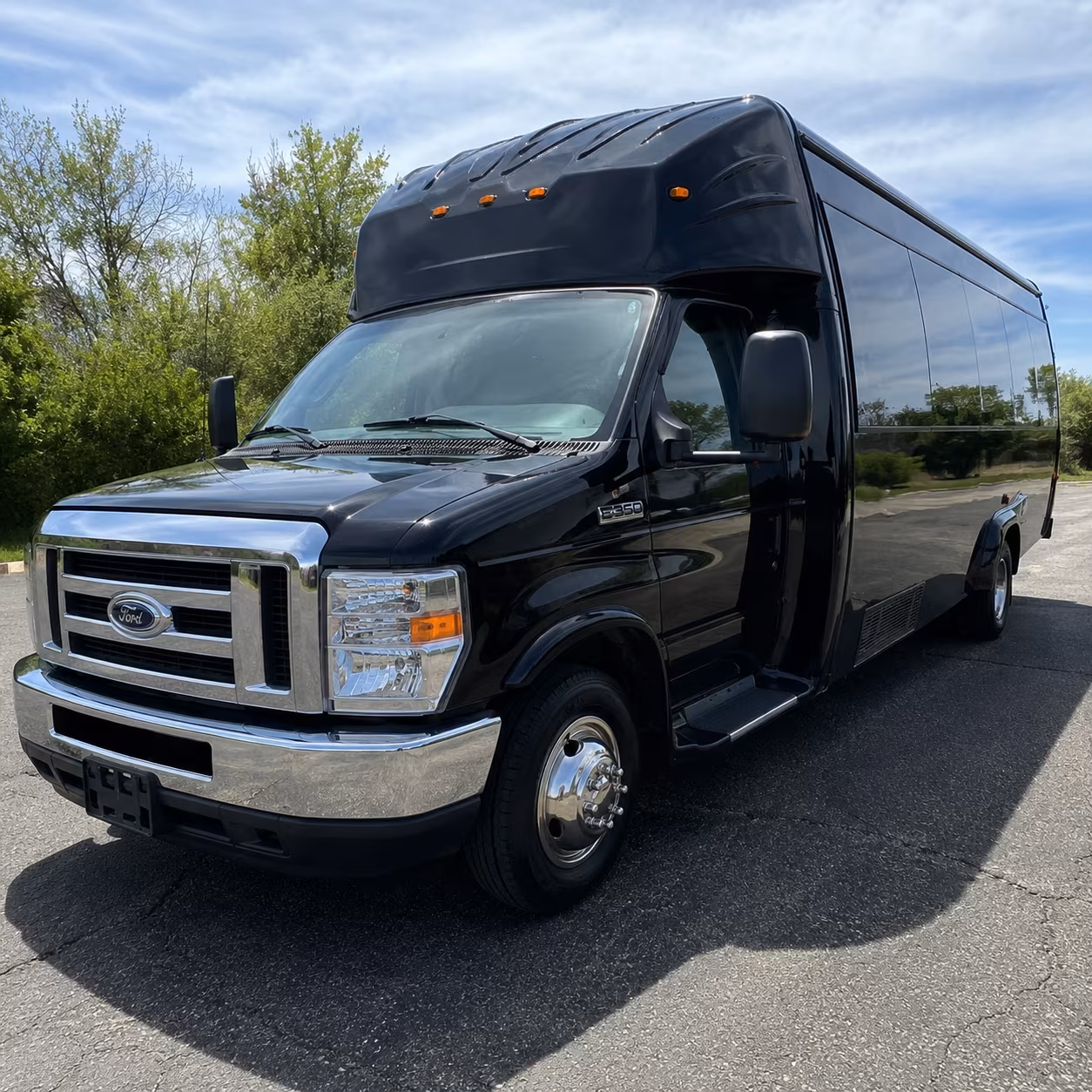 party bus rentals for jonesboro concert nights